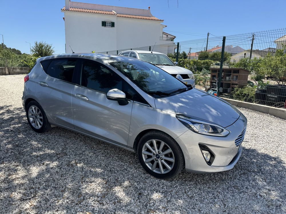 Ford Fiesta Titanium 1.5 TDCi 85cv – 2018 -- 74 mil km