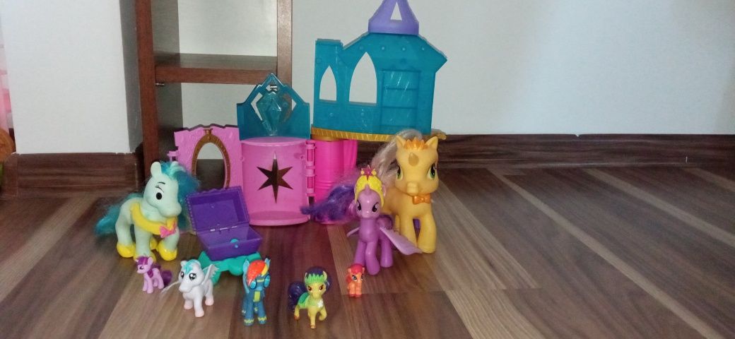 Domek zamek dla little pony i kucyki