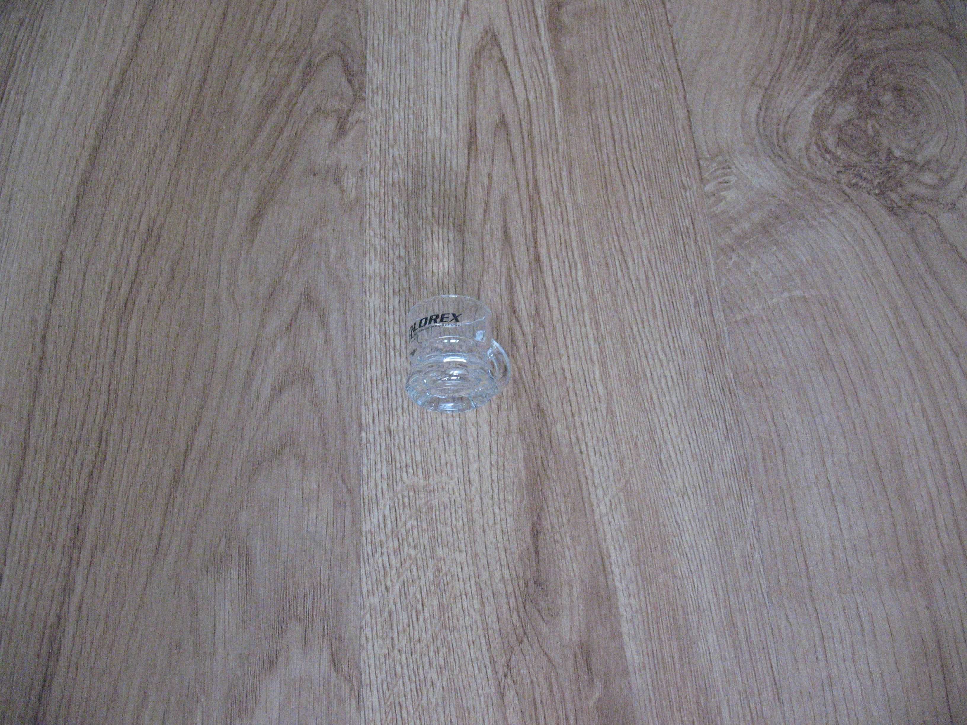 Kieliszek do wódki z uchwytem 25 ml