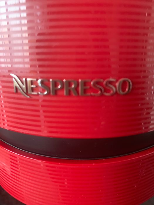 Máquina Nespresso Vertuo Next