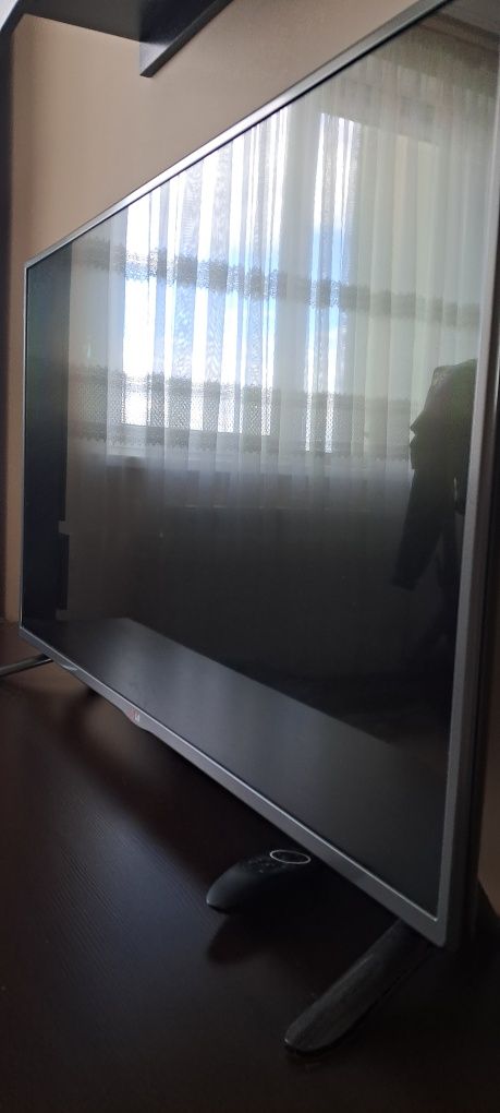 Телевізор LG 42   .
