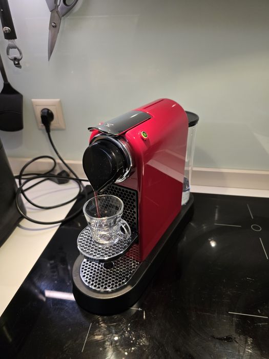 Máquina Nespresso Citiz