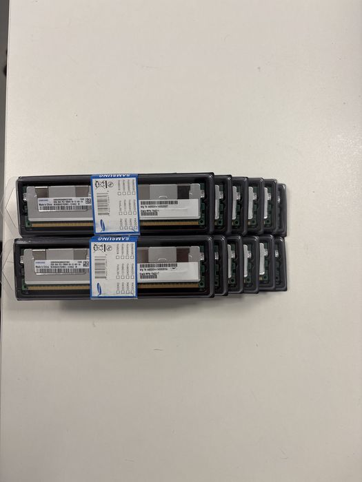 384GB de Memoria 12uni x 32GB