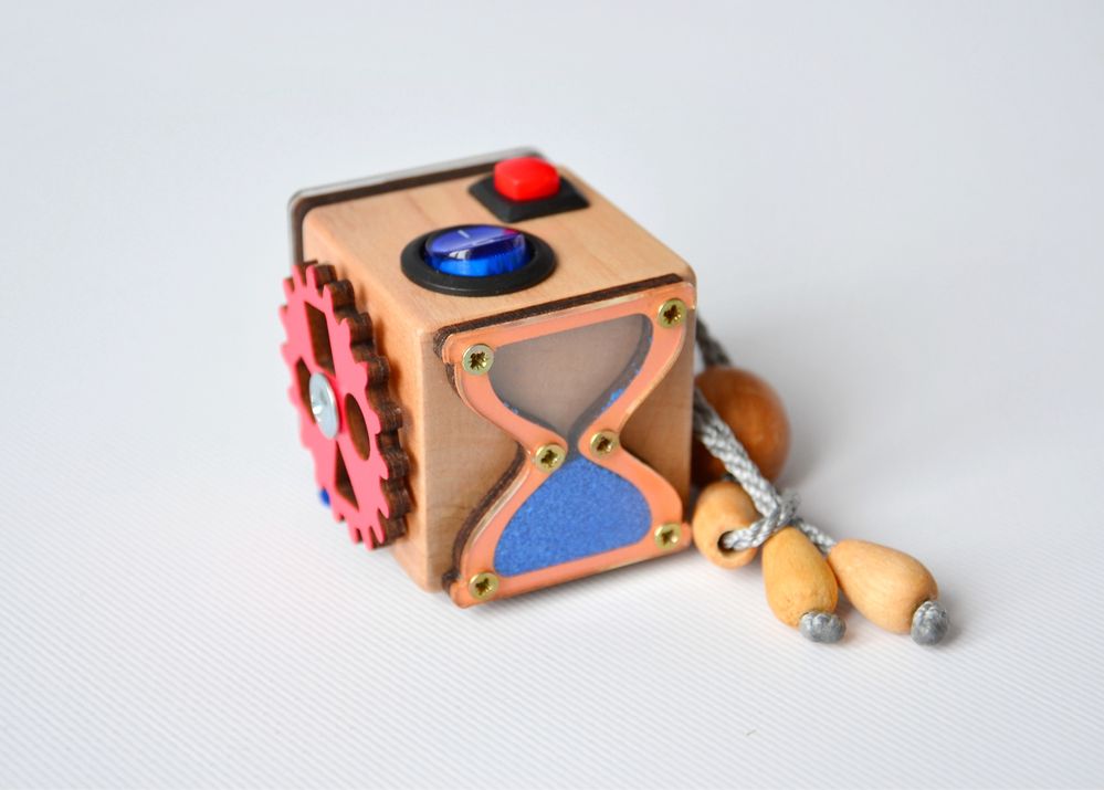Busy Cube Dotykowa Kostka Manipulacji Montesori 5×5 cm