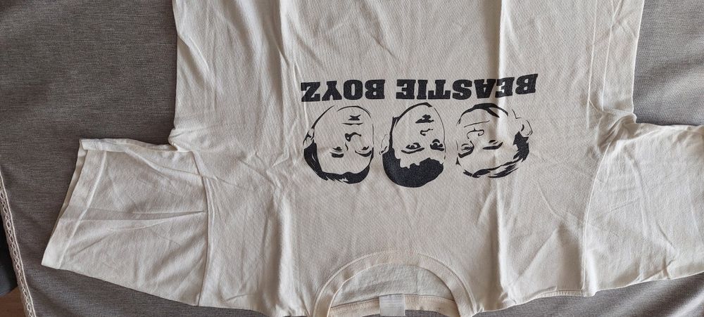 Koszulka manifest polityczny