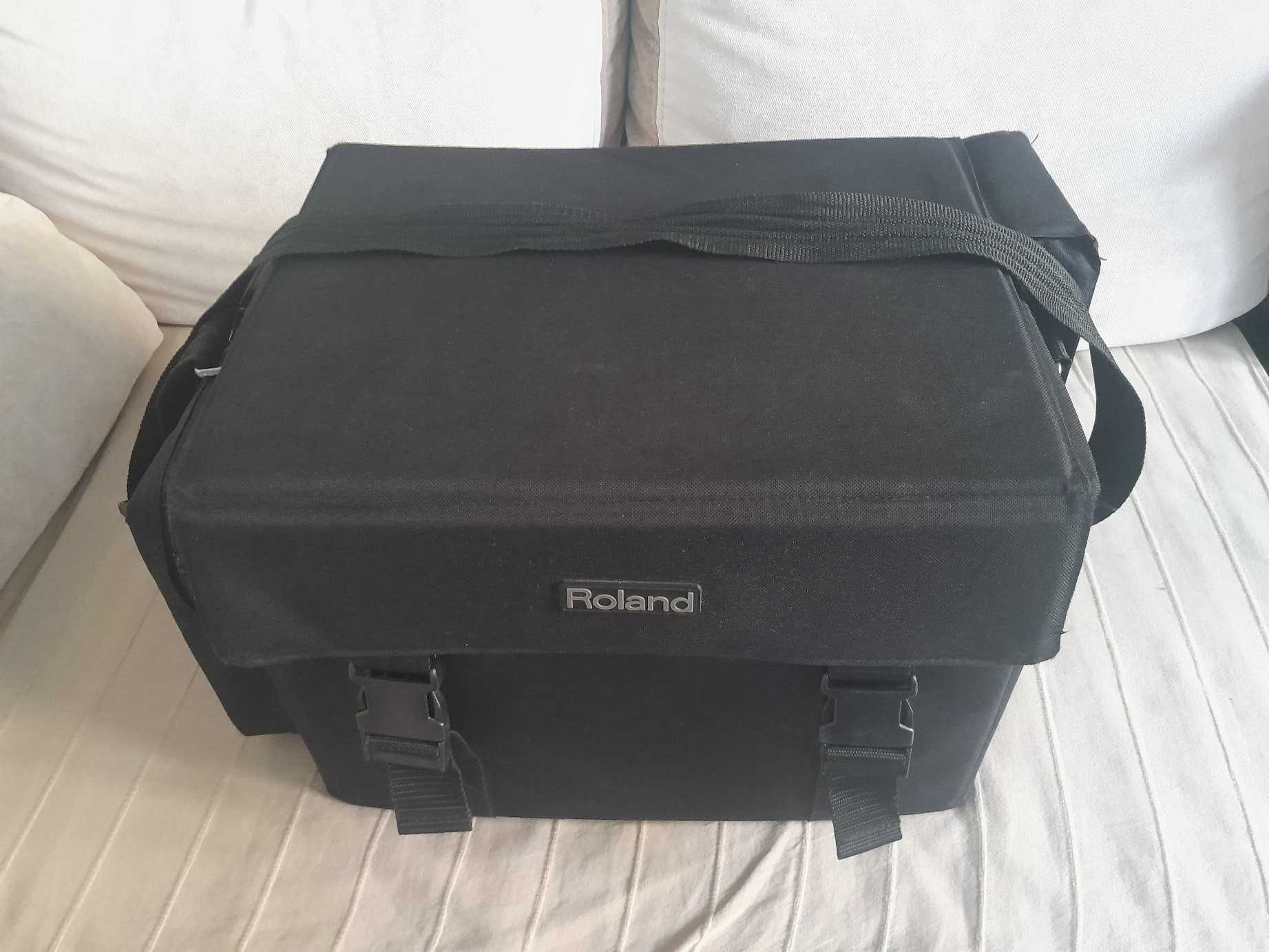 Roland AC-60 - wzmacniacz do akustyka i wokalu