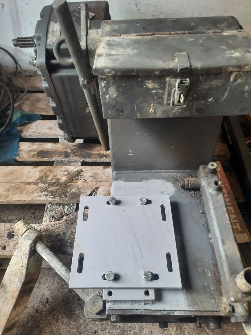 Запчастини Putzmeister p13,  помпа, редуктор, насос.