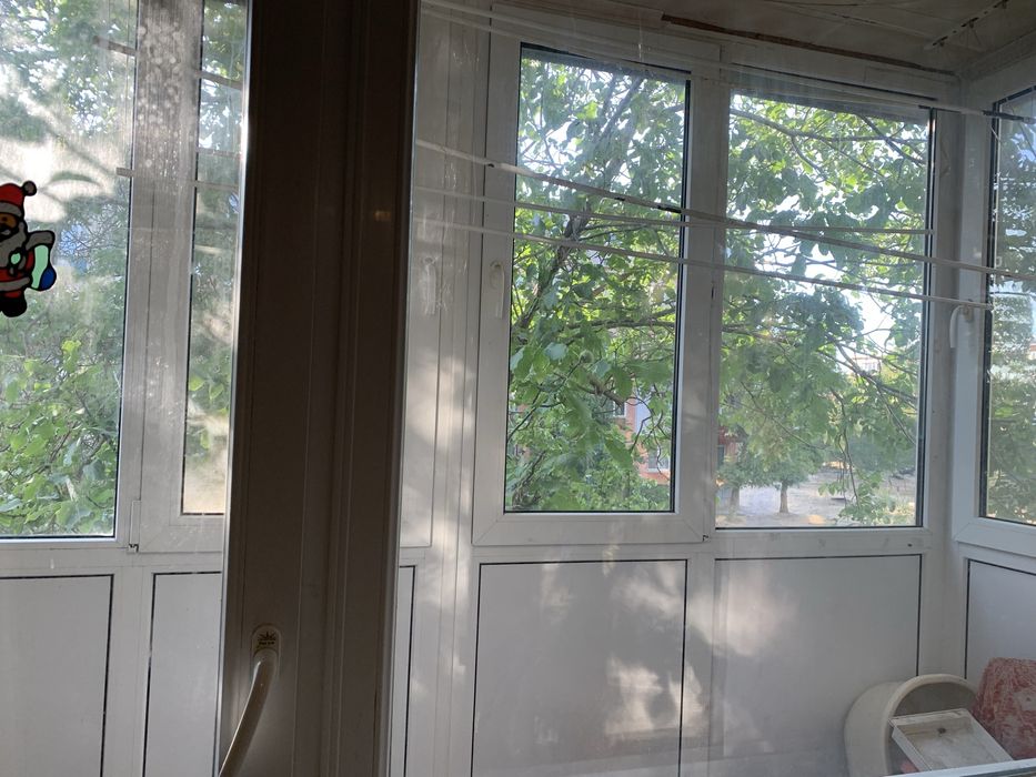 Кільце 129 кварталу, 2кім.квартира поруч з АТБ, новий балкон, 2 поверх