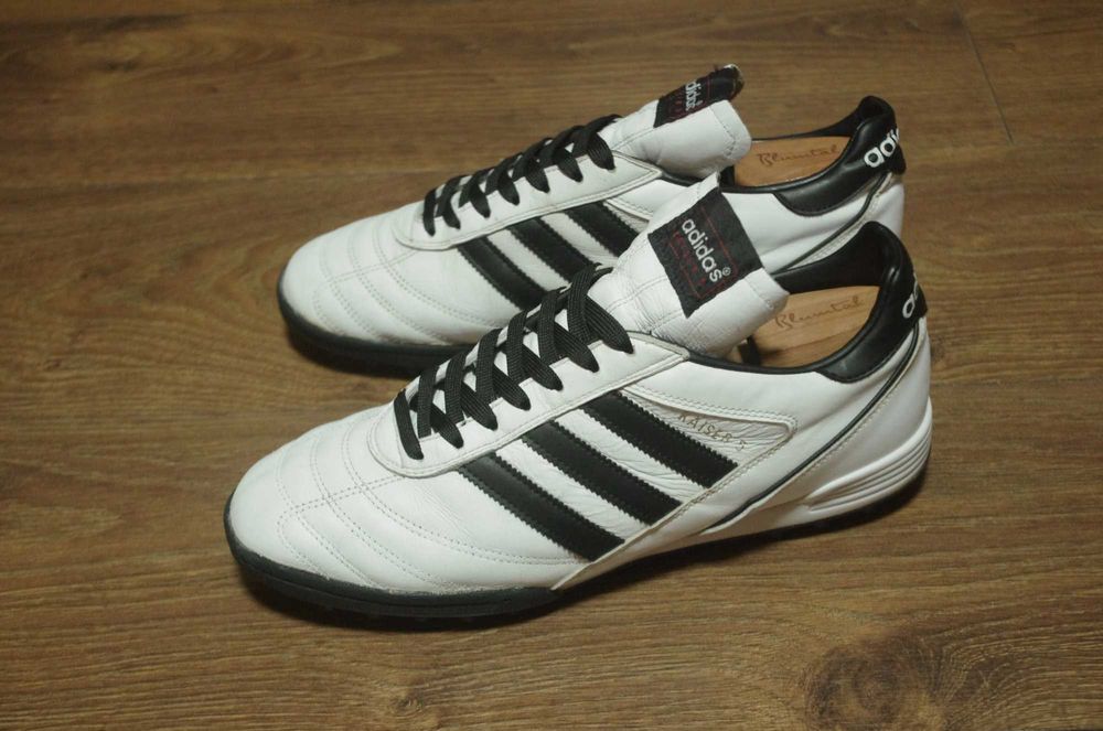 Сороконожки Adidas Kaiser 5 Vintage Indoor Turf Soccer 44 стан чудовий