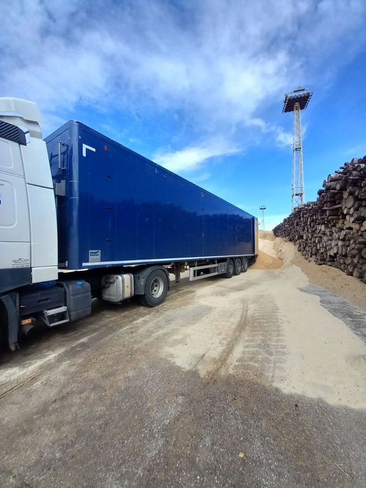 Knapen K 100  Naczepa Knapen K100, Cargo Floor, doinwestowana , sprawna , opony 80%.
