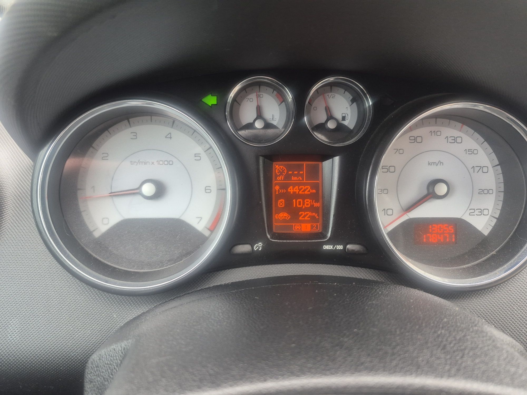 Продаю Peugeot 308