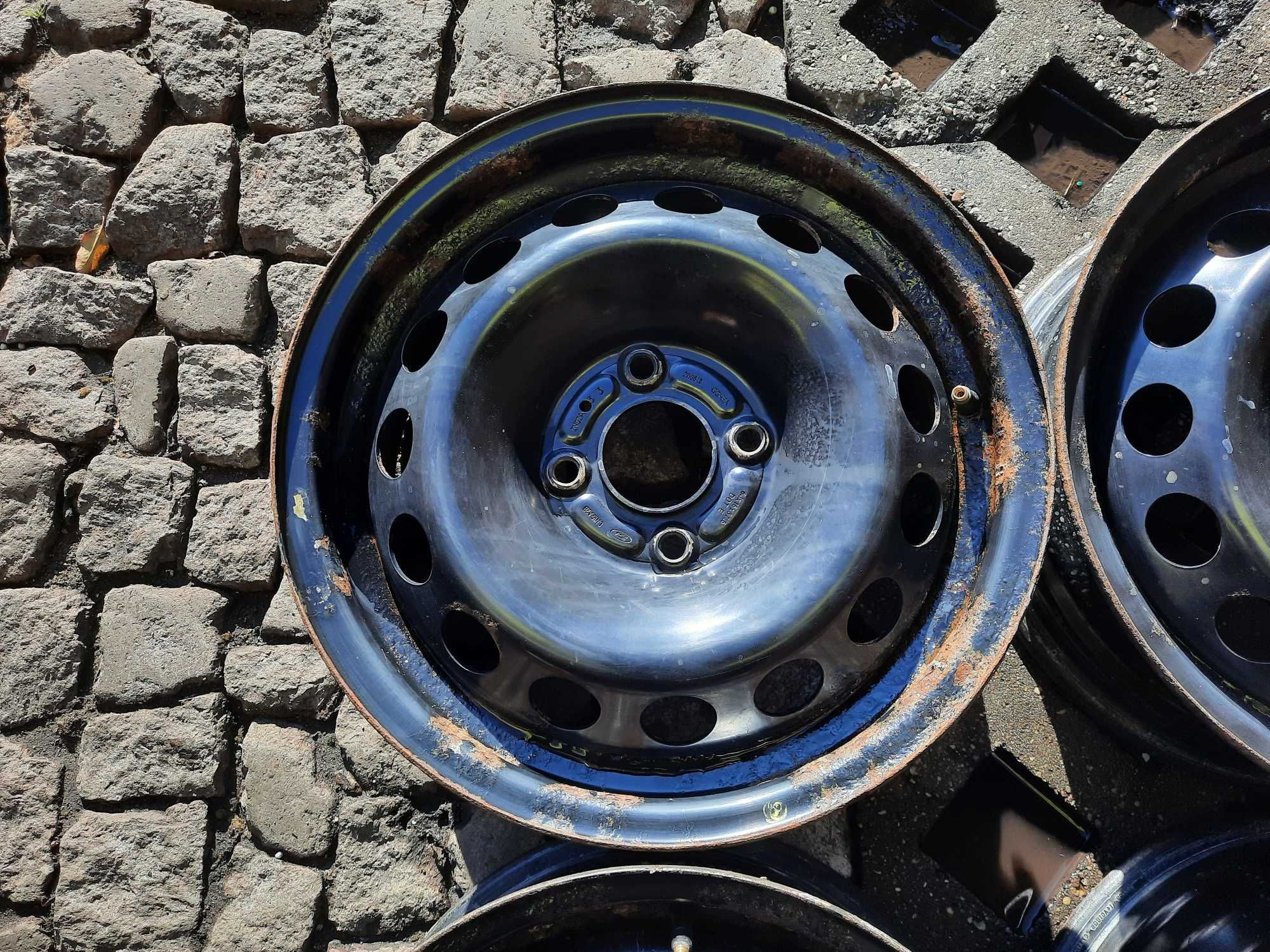 Oryginalne felgi stalowe z czujnikami FORD 15" 4x108 EcoSport B-MAX