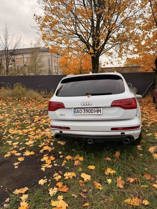 Продаж Audi Q7 2013 рік