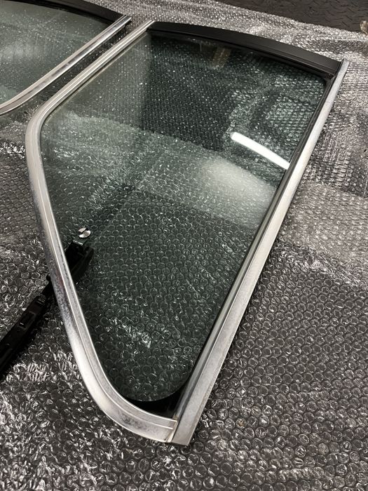 BMW E30 rarytas szyby uchylne chromline tylne coupe zielone chrom wąsk