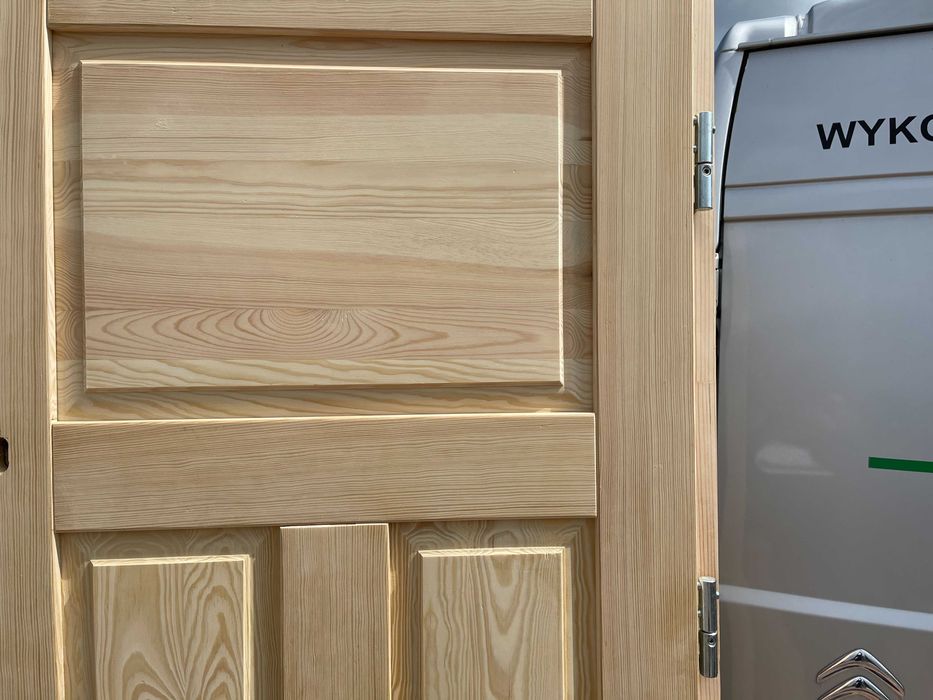 Drzwi wewnętrzne drewniane sosnowe z ościeżnicą NA WYMIAR CAŁA POLSKA