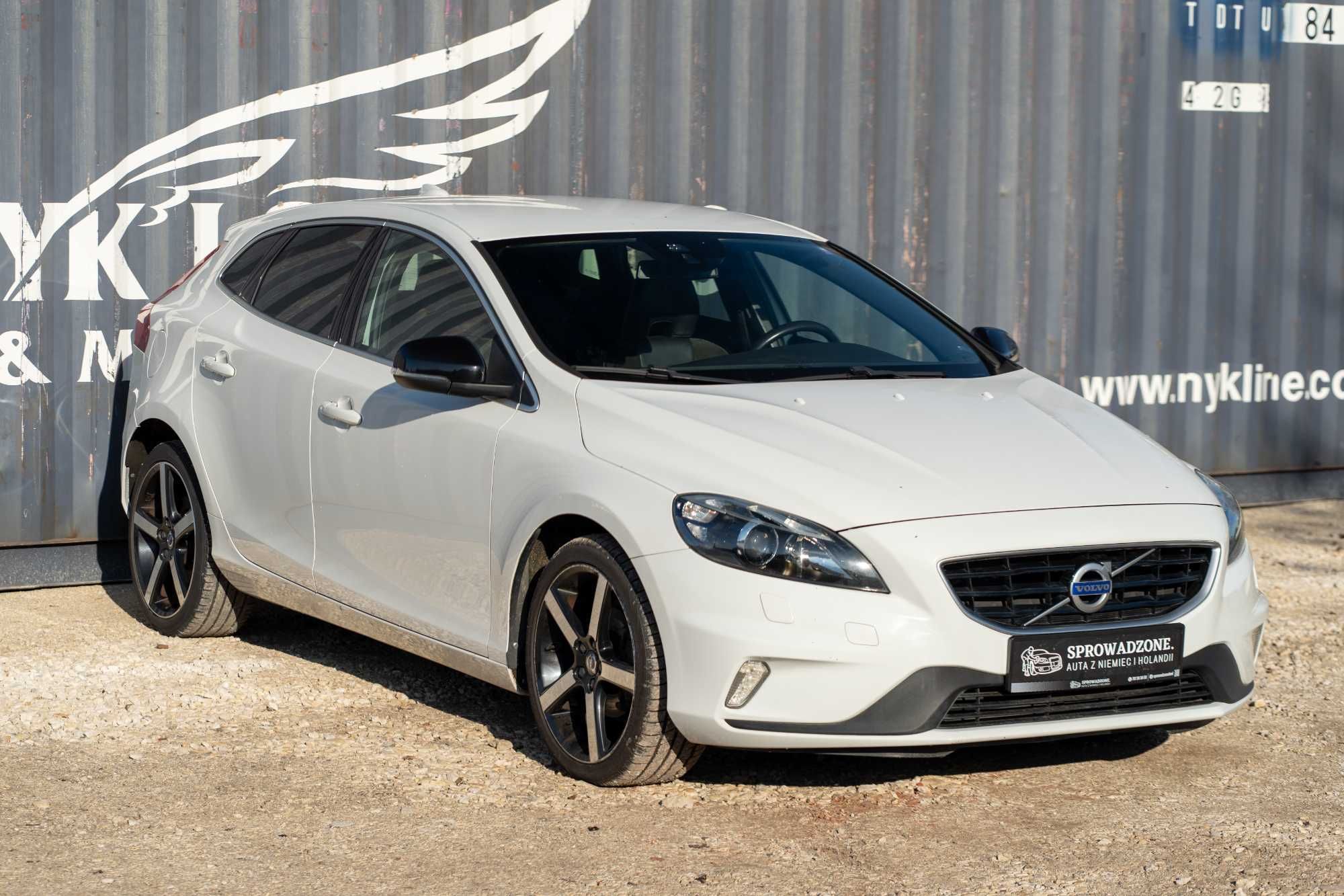 VOLVO V40 2.0 D2 120KM R-DESIGN * xenon * alcantara * navi * felgi 18
