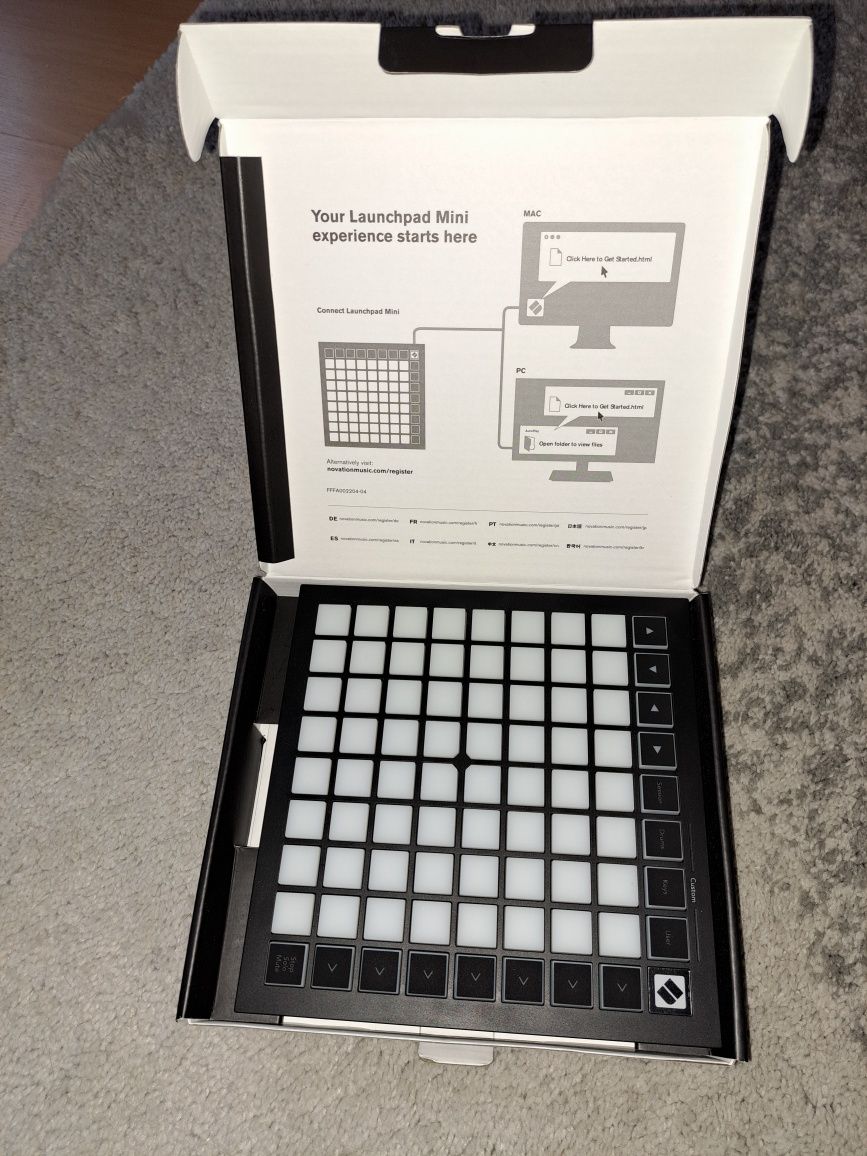 Controlador MIDI Novation Launchpad Mini MK3