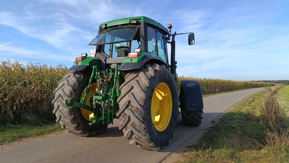 Sprzedam John Deere 6900