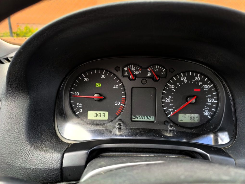 VW Jetta 1.9 TDI automático
