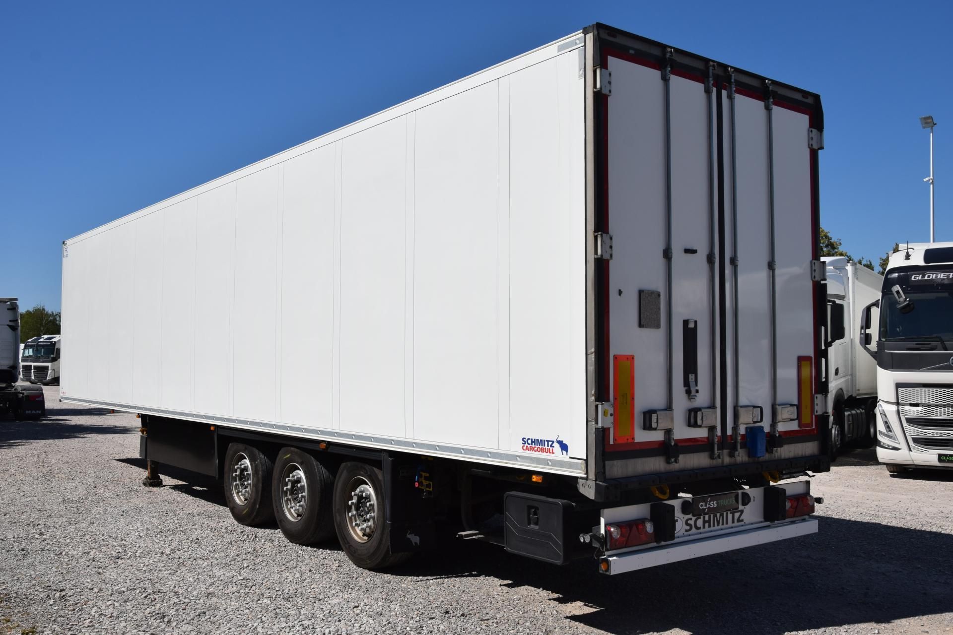 Schmitz Cargobull SKO Double Deck FP 45 ThermoKing SLXi 300 Lifting Axle