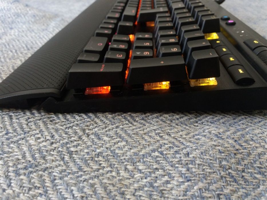 CORSAIR NOWA!!! K70 LUX RGB Klawiatura gamingowa!!!