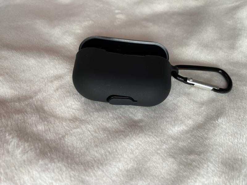Новый чехол на airpods pro чёрный на наушники