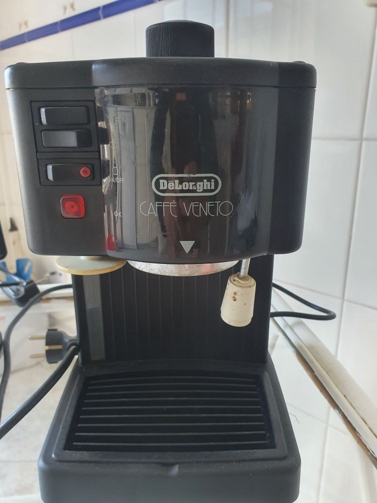 Vendo máquina de café DeLonghi