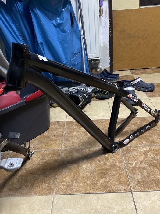 Rama Ns Movemnt 3 (wygięta głowka sterowa)+(pęknięty)