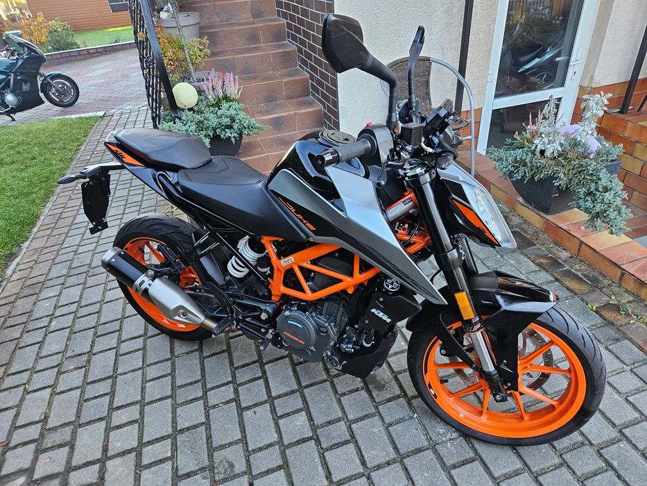 KTM Duke KTM DUKE 390  tylko 3667km !