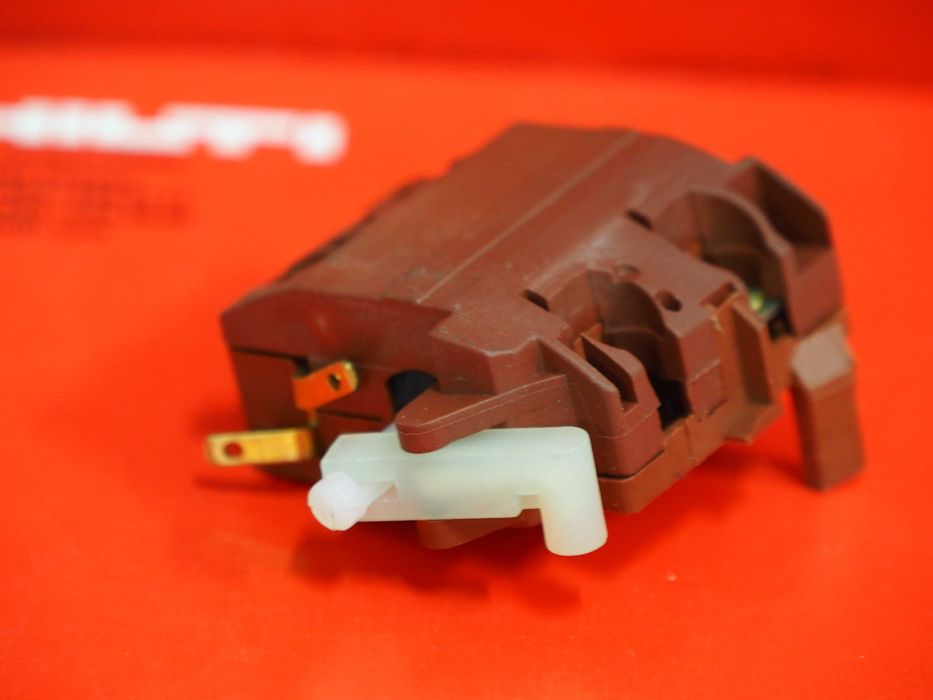 Wlącznik 230v wylacznik HILTI do szlifierka kątowa AG DC-125,115