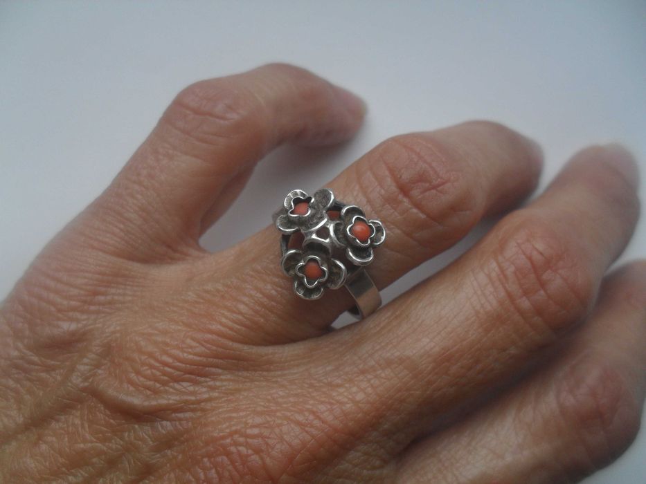 Warmet - stary srebrny pierścionek-niezapominajki z koralami-cena ost