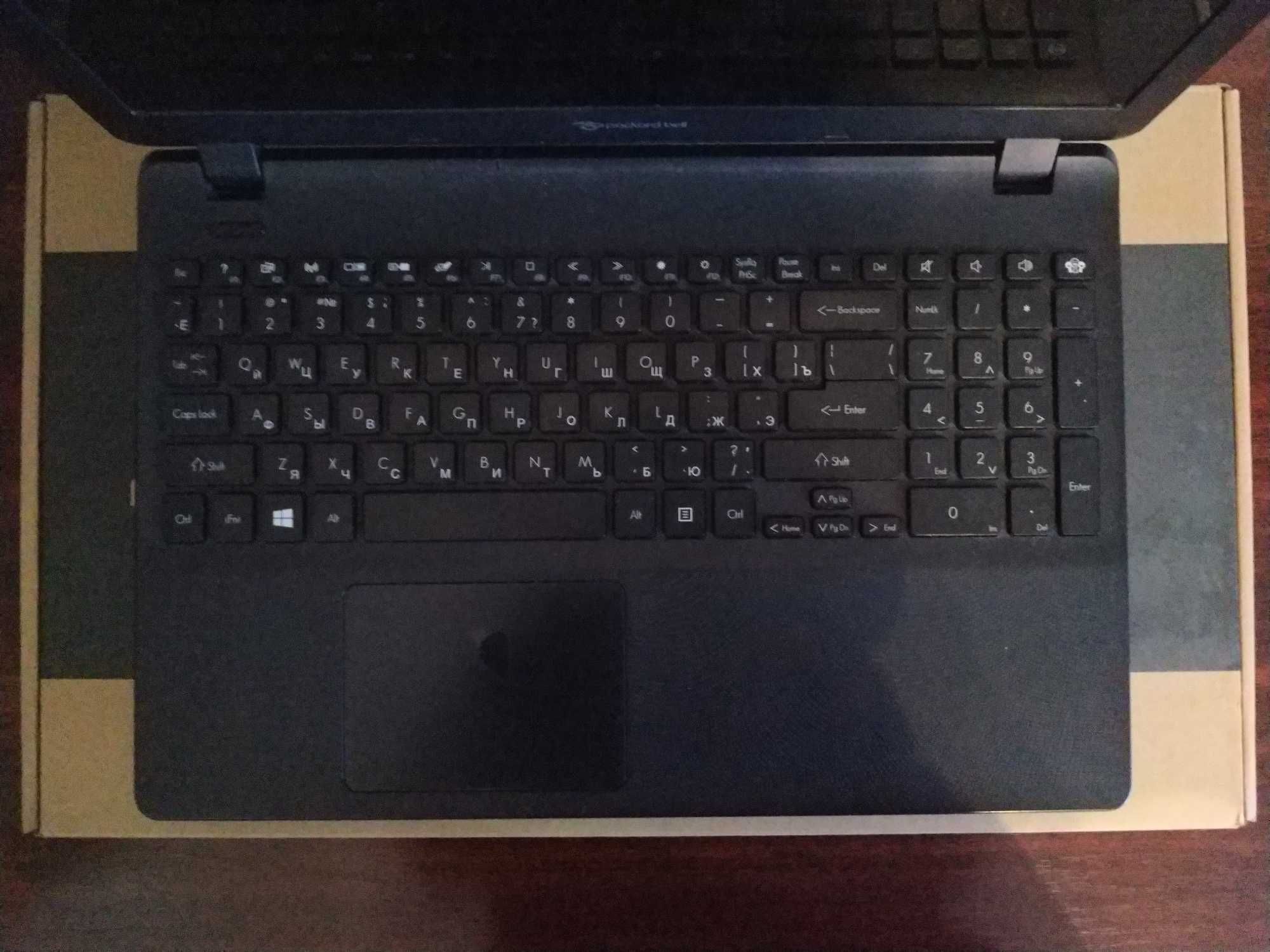 Ноутбук Packard Bell ENTG71BM-CE5B