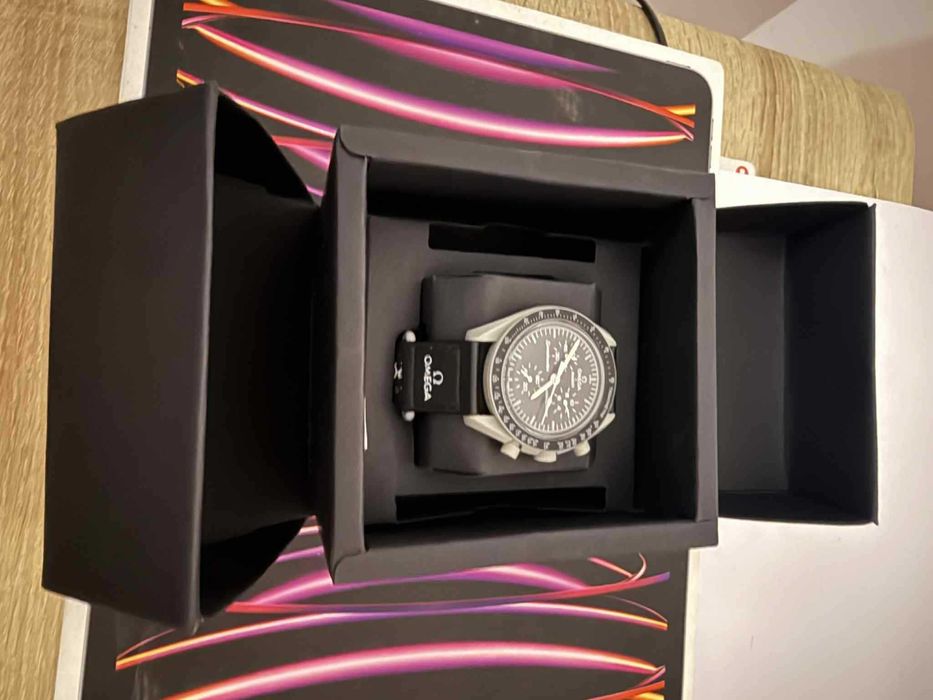 Zegarek Swatch x Omega Bioceramic MoonSwatch Mission to the Moon.