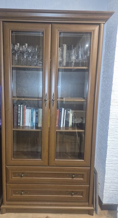 Witryna ze szkłem.KENT BRW