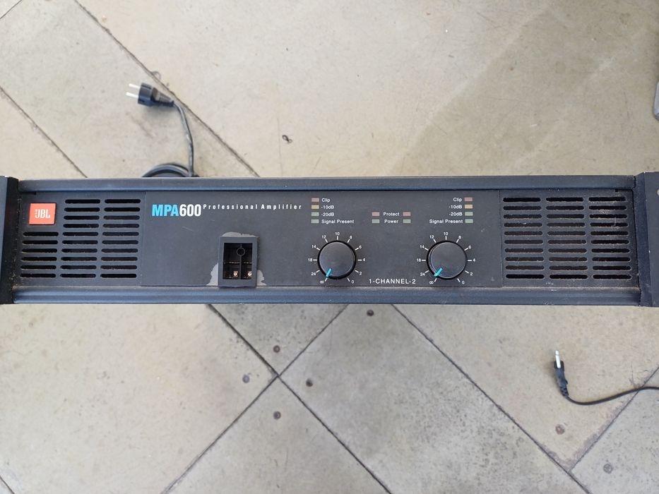 Amplificadores Amplificador JBL