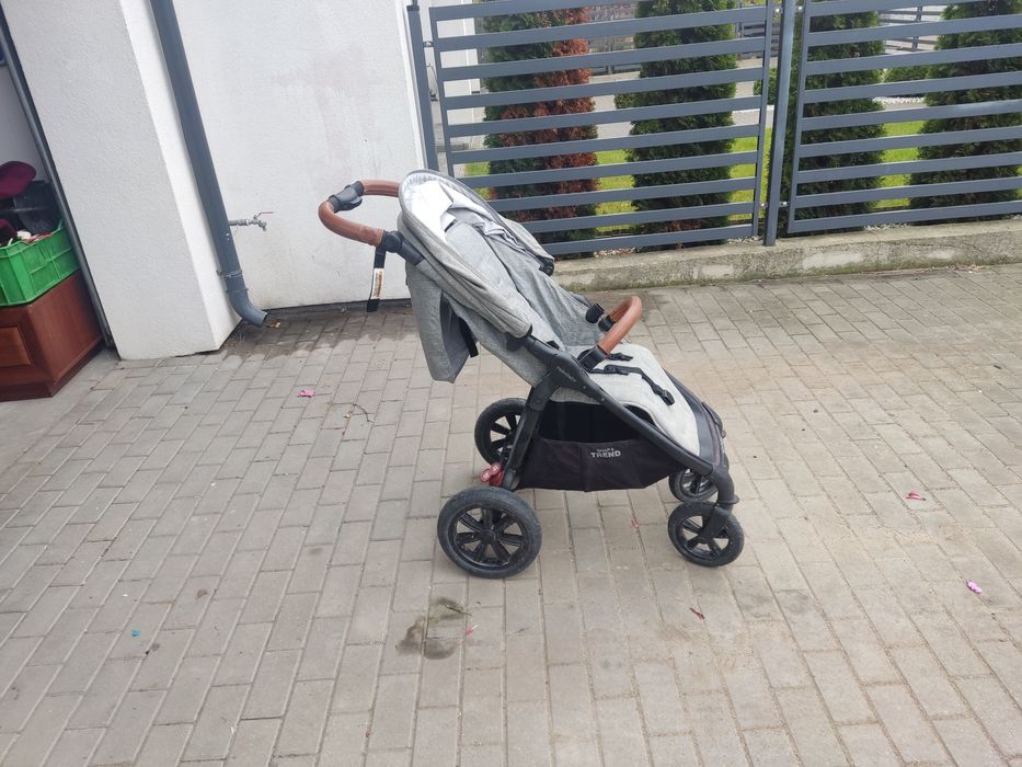 Sprzedam wózek firmy Valcobaby Snap 4 Trend