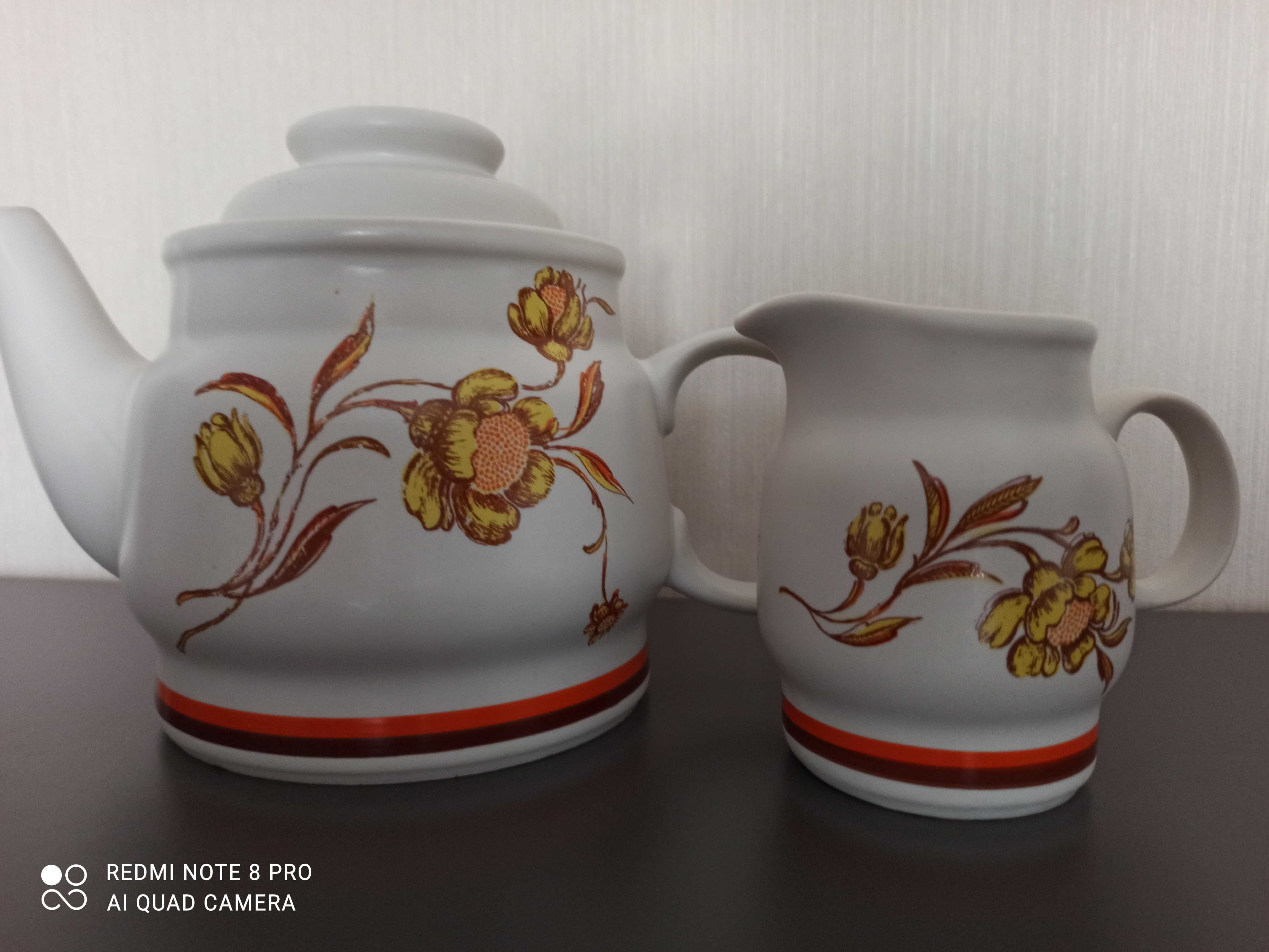 Imbryk, dzbanek, mlecznik, porcelit Pruszków