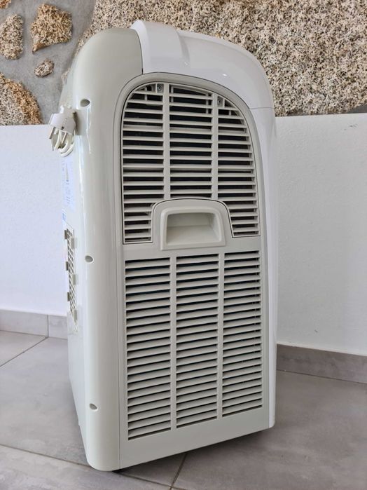 Ar condicionado  portátil Delba 14000btu
