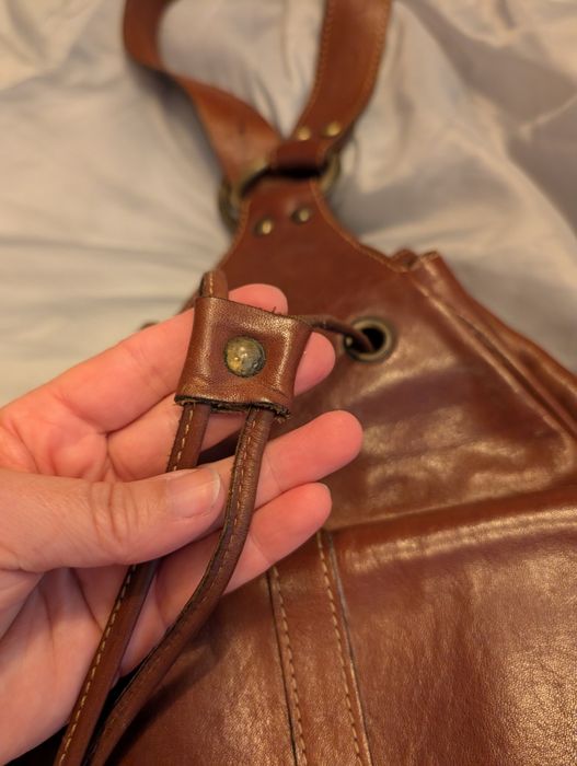 Mochila original em pele italiana