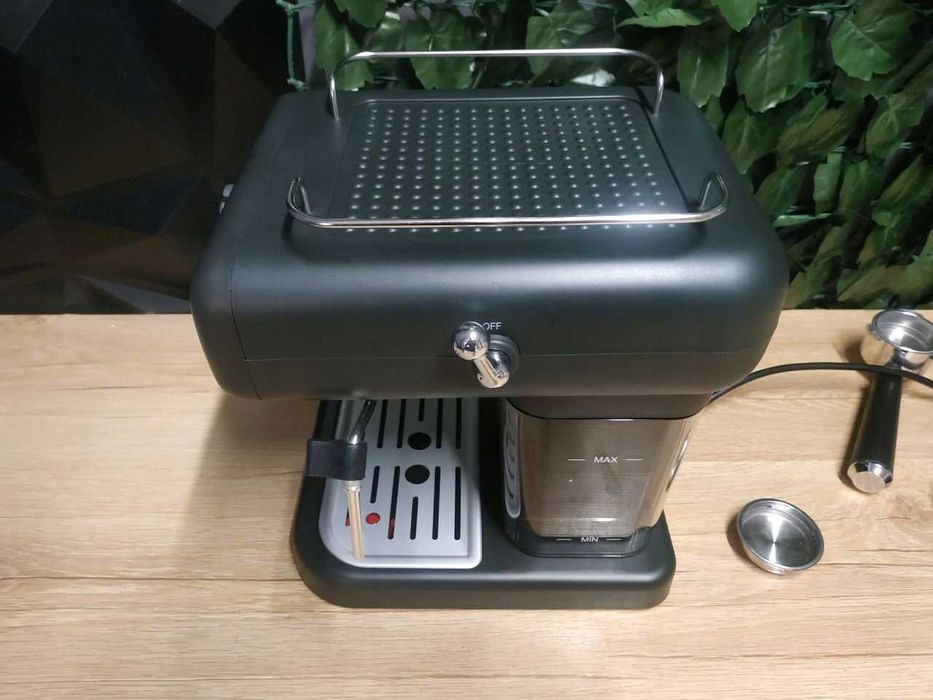 Kolbowy ekspres ciśnieniowy Klarstein Espressionata Evo 950 W #5691