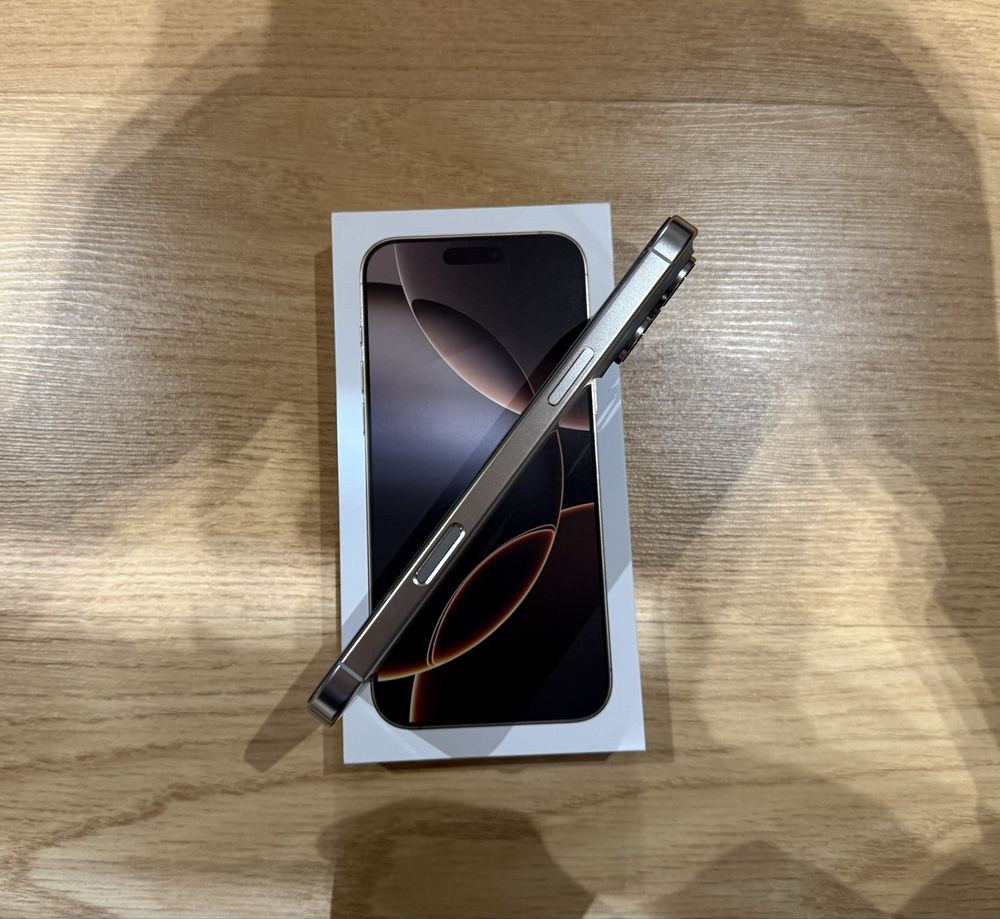 Iphone 16 pro max 512Gb titanium Desert  com fatua e garantia