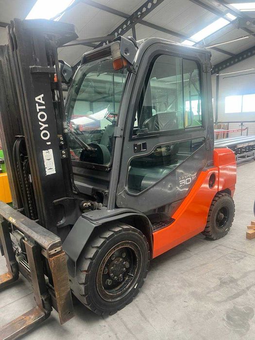 Продається Toyota Tonero 30 SAS — надійний дизельний навантажувач