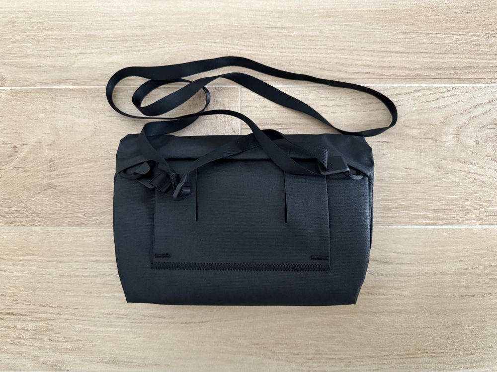 Torba z paskiem Peak Design Field Pouch Black V2