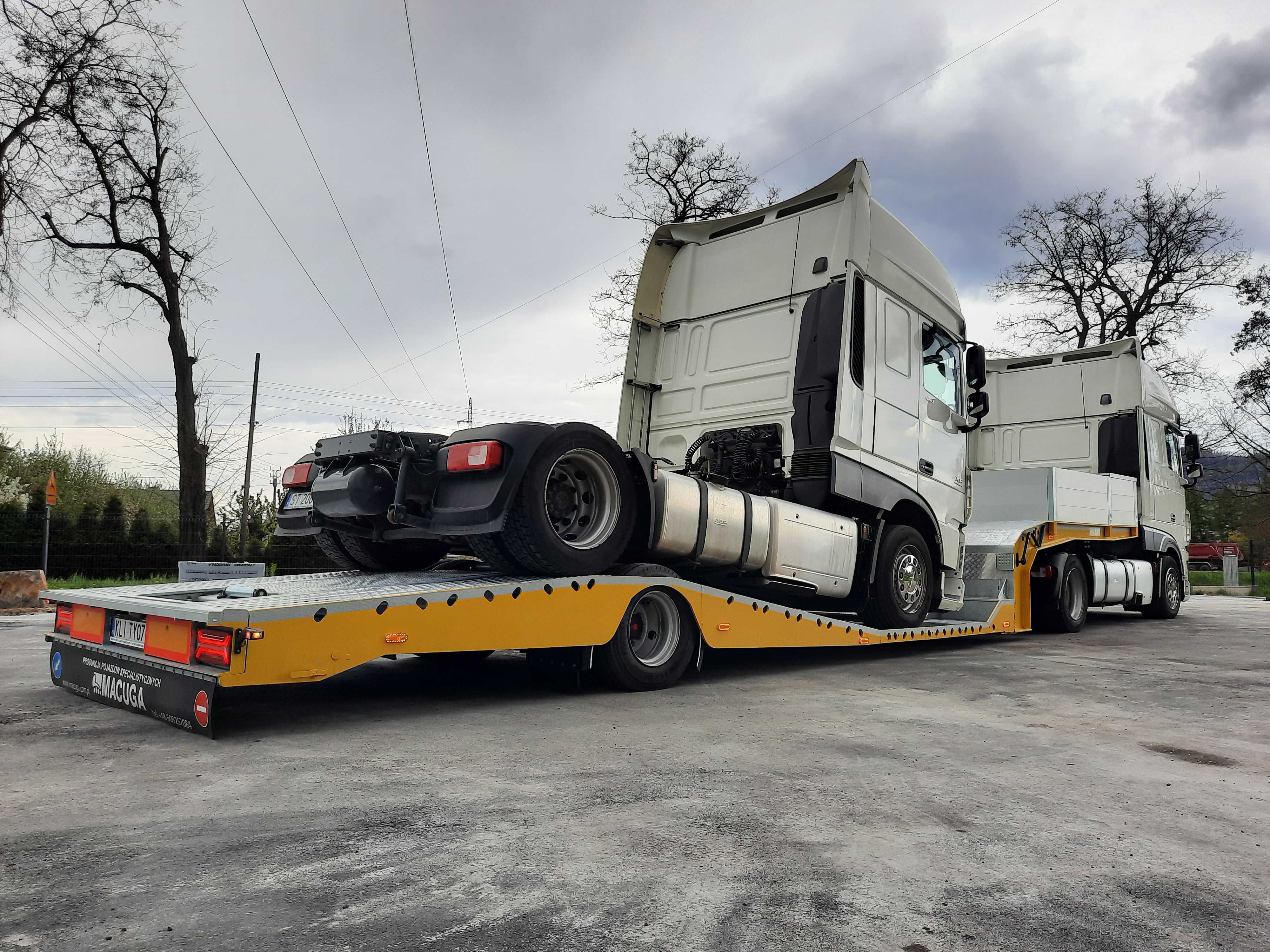 Wynajem Lawety, Naczepy Niskopodwoziowej Transport Ciężarówek