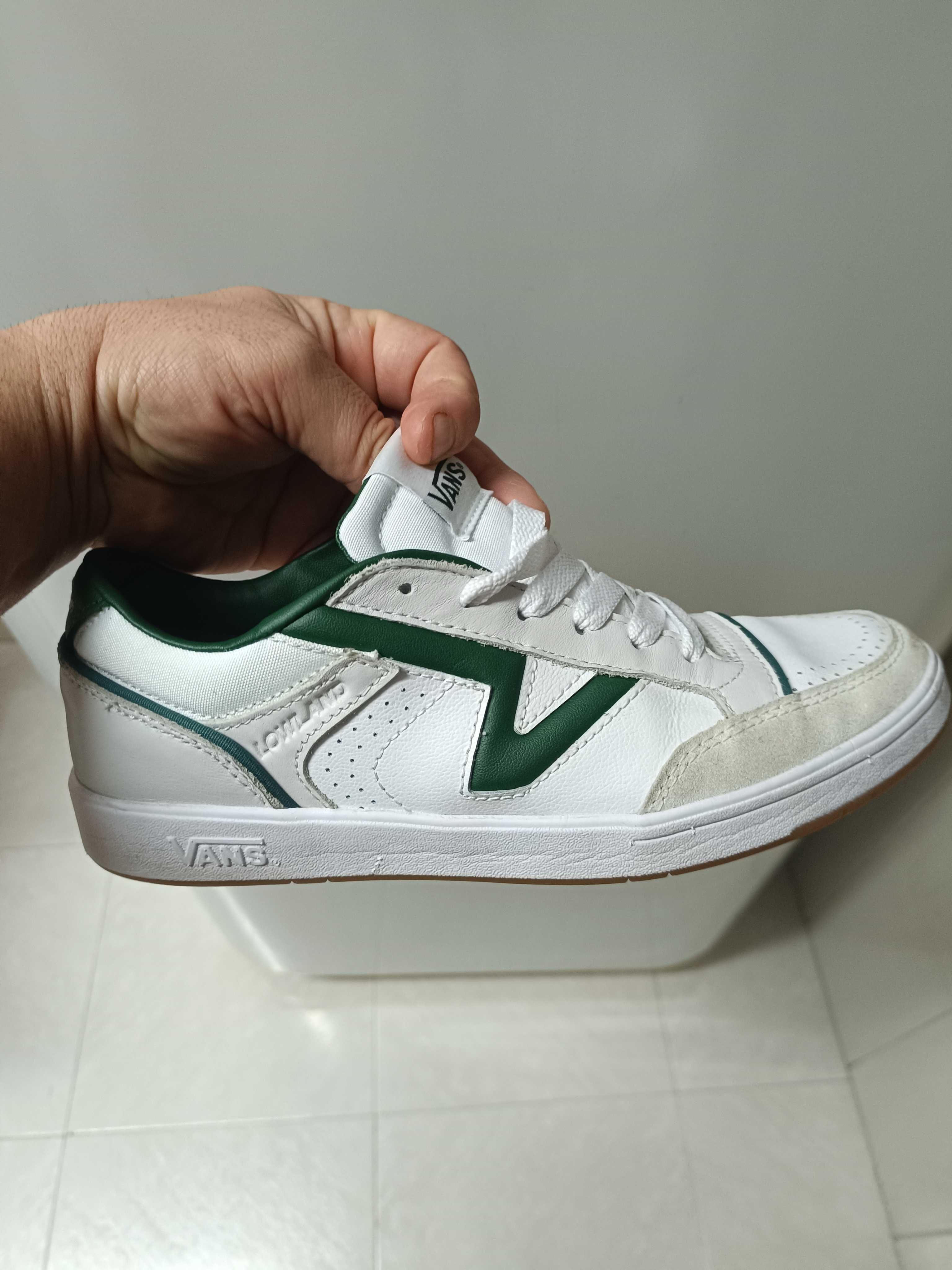 Tênis Vans igual a novo