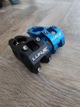Mostek rowerowy 45mm czarny/niebieski mtb