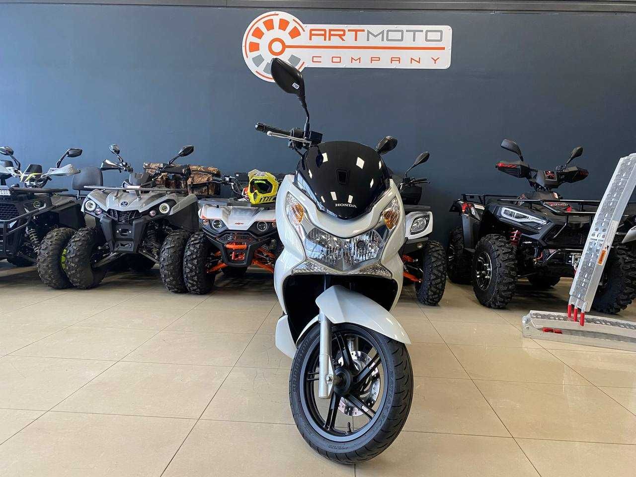 Купити максі скутер Honda PCX 150 KF12 в Арт Мото Суми, з документами