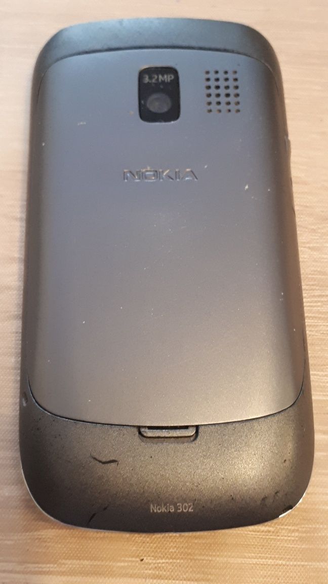 Nokia 302 telefon pudełko ładowarka etui sluchawki instrukcja