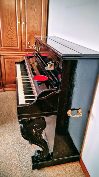 Piano Antigo Vertical