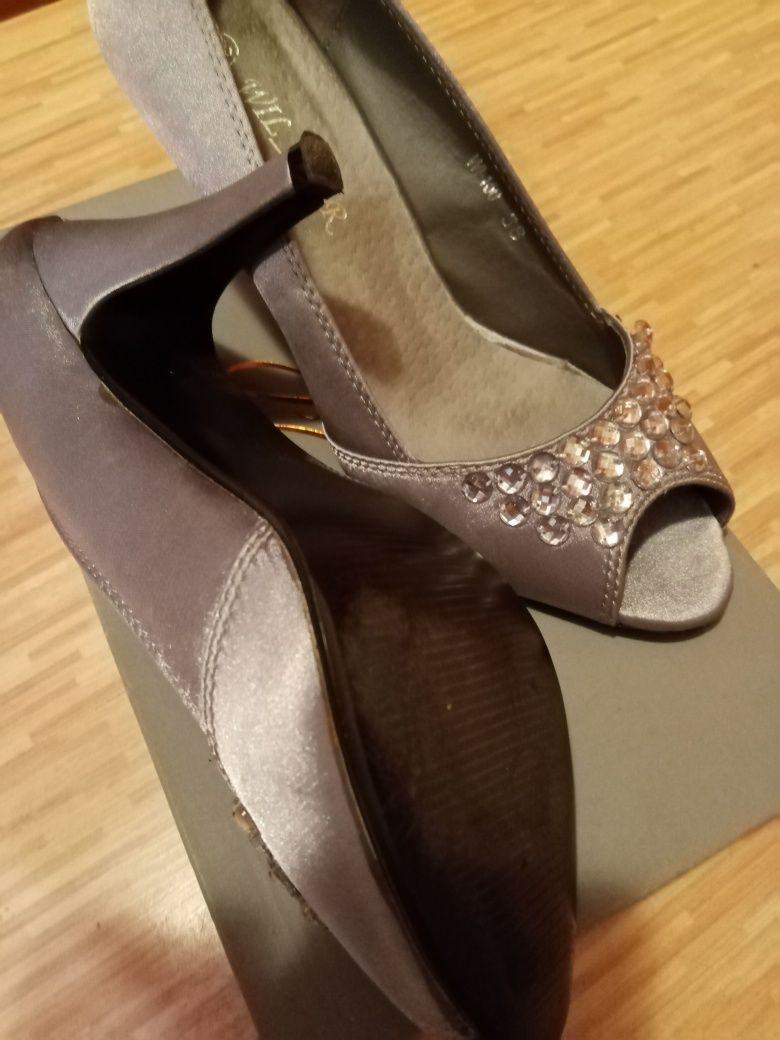 Buty rozmiar 38